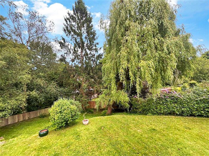 6 Bedroom Detached House For Sale In Birling Drive, Tunbridge Wells, Kent, TN2