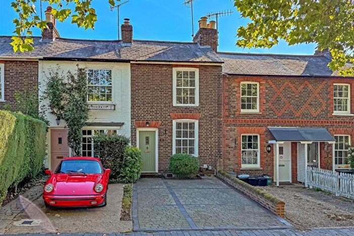 2 Bedroom Terraced House For Sale In New England Street, St. Albans, AL3