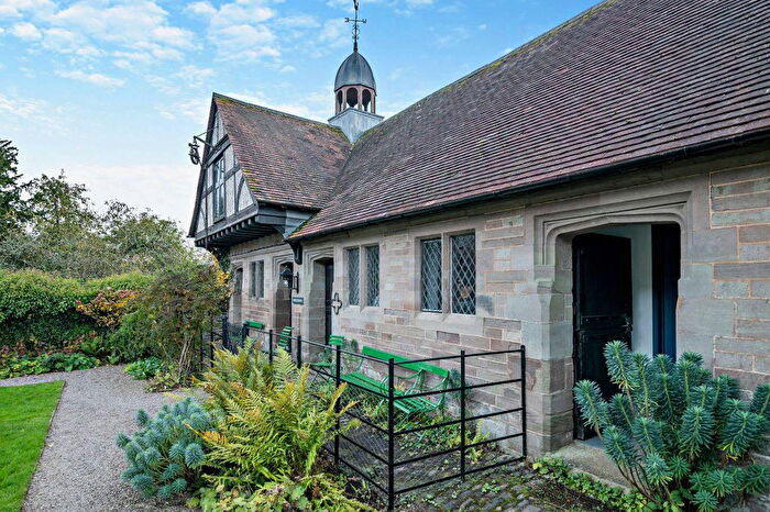 3 Bedroom Barn Conversion To Rent In Horseshoes With Acre Paddock, Oldlands, Dingestow, NP25