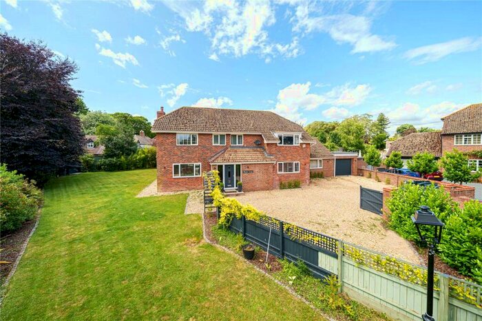 4 Bedroom Detached House For Sale In Station Road, Grateley, SP11