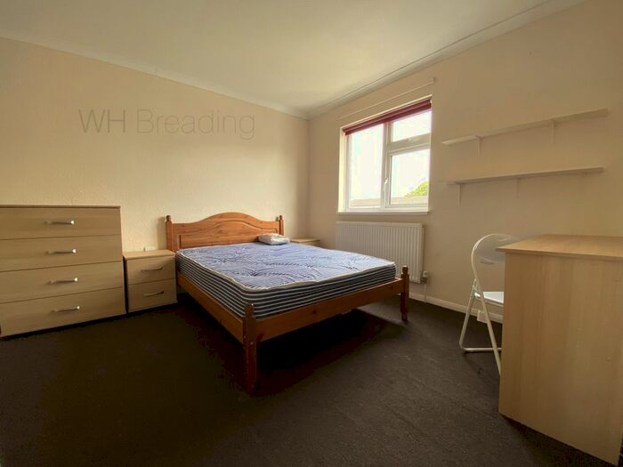 4 Bedroom Terraced House To Rent In Starle Close, Canterbury, CT1