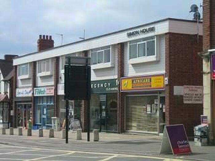 2 Bedroom Flat To Rent In Simon House, Headington, OX3