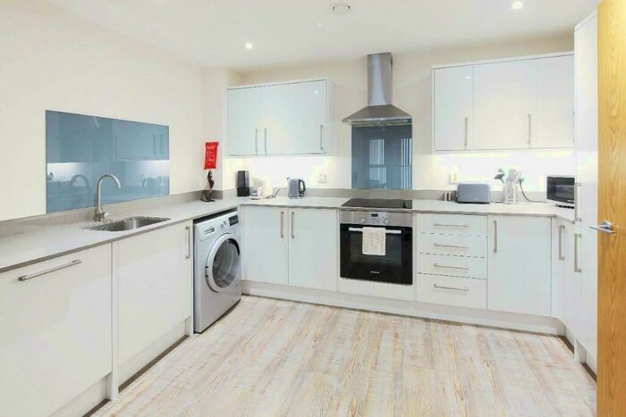 2 Bedroom Apartment To Rent In Bow Square, Bernard Street, Southampton, Hampshire, SO14