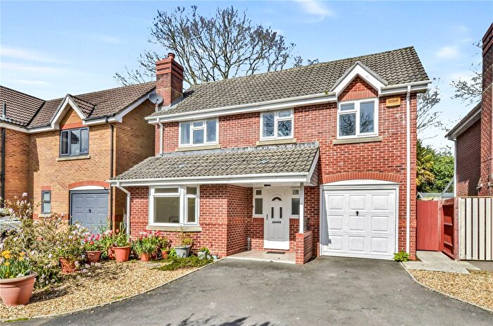 4 Bedroom Detached House For Sale In Dymewood Road, Three Legged Cross, Wimborne, Dorset, BH21