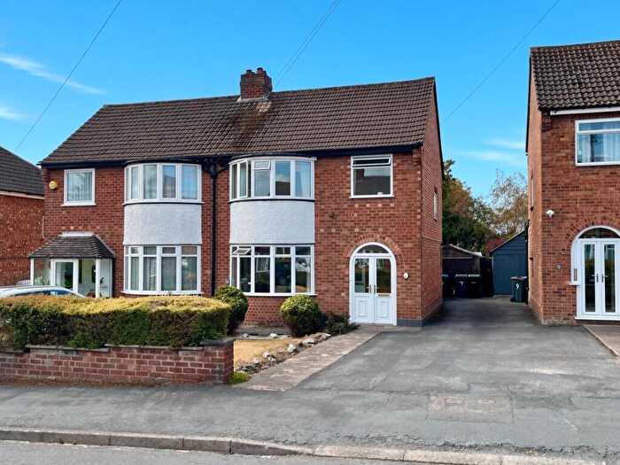 3 Bedroom Semi-Detached House For Sale In Wimbourne Road, Sutton Coldfield, B76