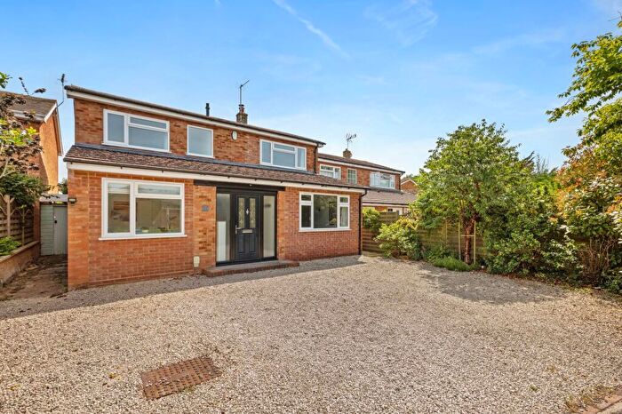 4 Bedroom Detached House To Rent In Quakers Mede, Haddenham, HP17