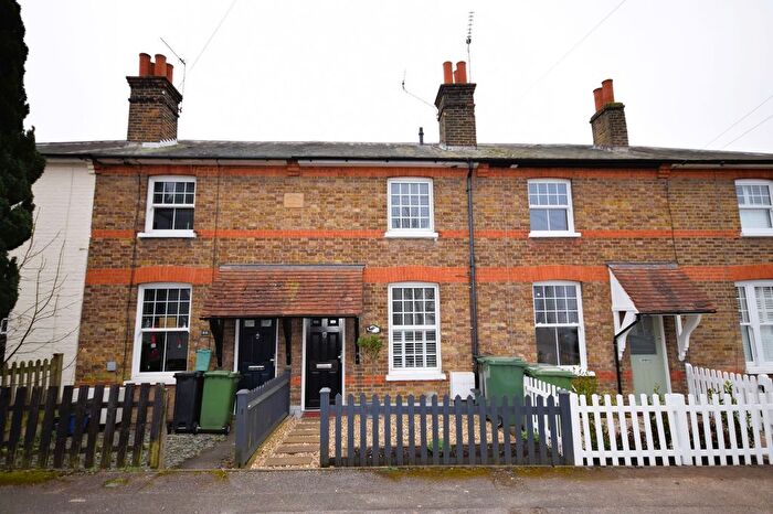 2 Bedroom Terraced House For Sale In Albert Road, Epsom, KT17