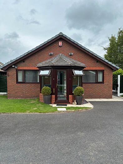 3 Bedroom Detached Bungalow For Sale In Willow Green, Rufford, L40