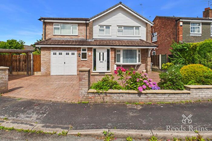 4 Bedroom Detached House To Rent In Fitz Crescent, Macclesfield, Cheshire, SK10