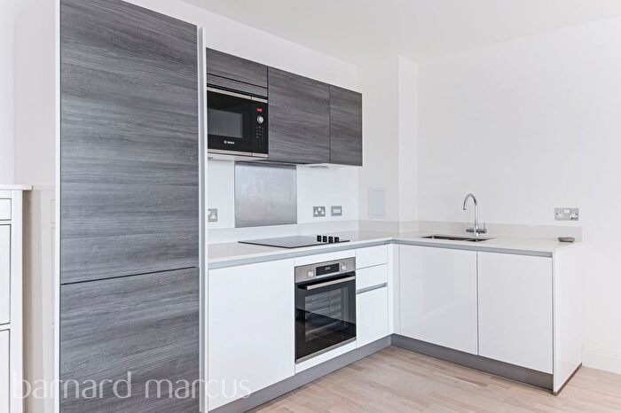 1 Bedroom Flat To Rent In Blagdon Road, New Malden, KT3