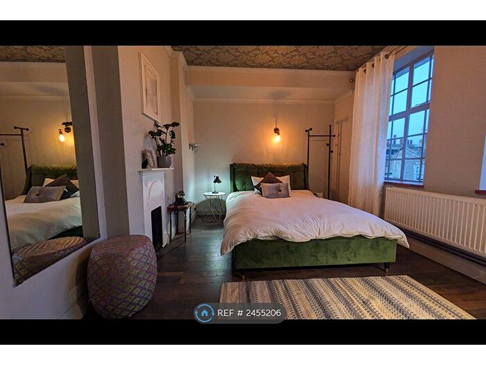 1 Bedroom Flat To Rent In Wenlock Road, London, N1