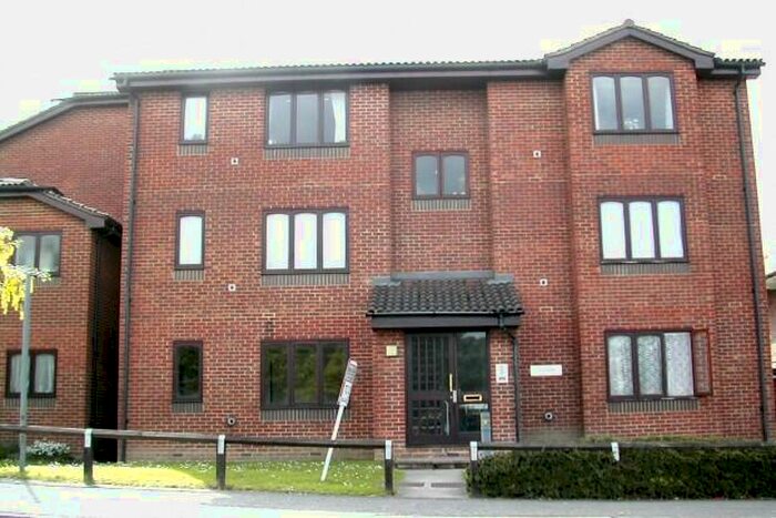 1 Bedroom Flat To Rent In Perrymount Road, Haywards Heath, RH16