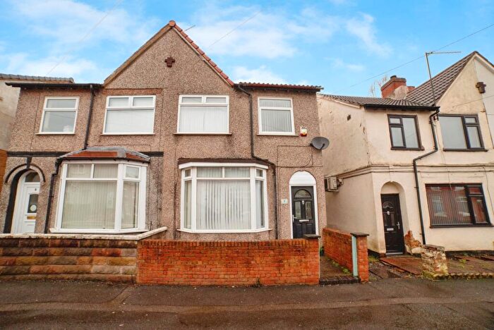 3 Bedroom Semi Detached House For Sale In Somersall Street, Mansfield, Nottinghamshire, NG19