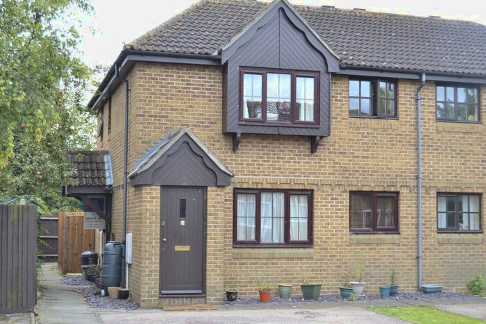 1 Bedroom Flat To Rent In Hunting Gate, Colchester, CO1