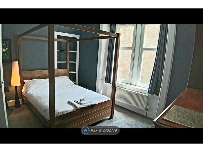 2 Bedroom Flat To Rent In Upper Grove Place, Edinburgh, EH3