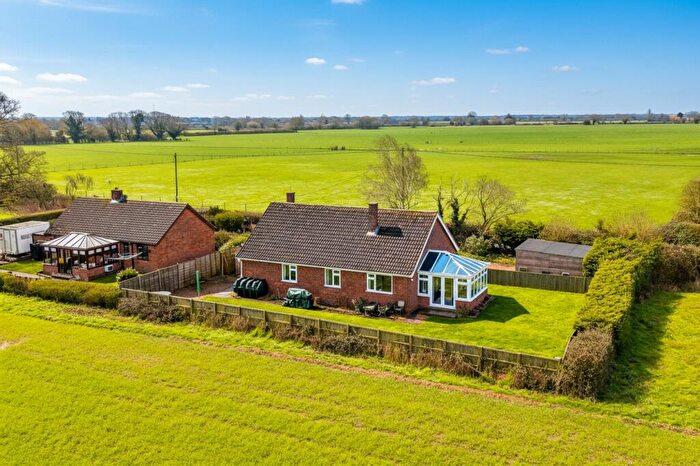 3 Bedroom Detached Bungalow For Sale In Vicarage Road, Deopham, Wymondham, NR18