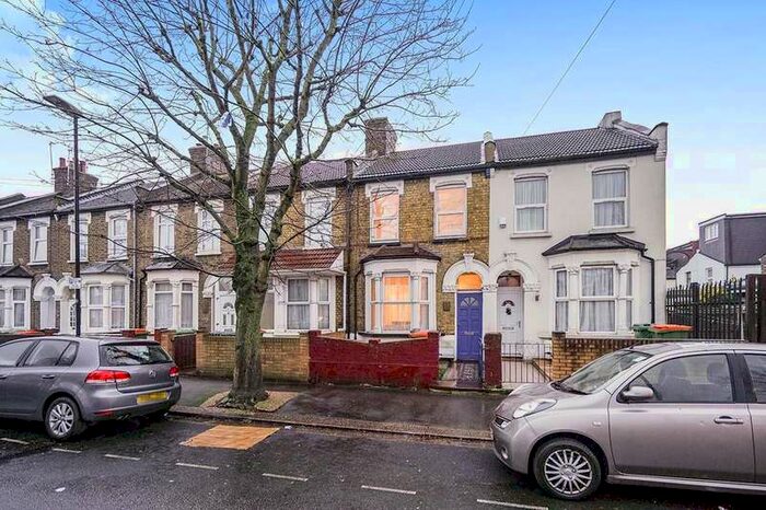 3 Bedroom House To Rent In Haig Road West, London, E13