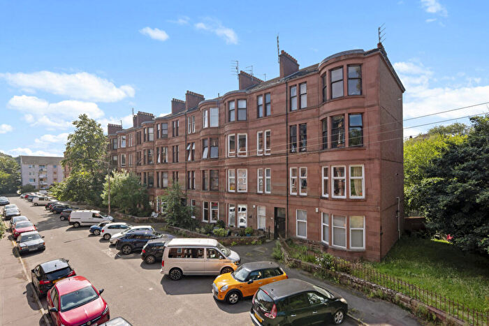 2 Bedroom Flat For Sale In Flat /, Woodford Street, Shawlands, G41