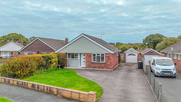 3 Bedroom Bungalow For Sale In Gordon Way, Burton, Christchurch, Dorset, BH23