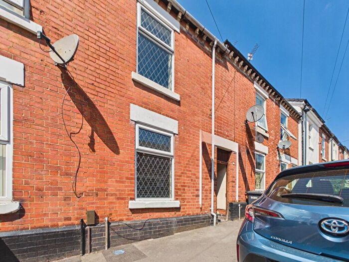 2 Bedroom Terraced House For Sale In Cummings Street, DE23