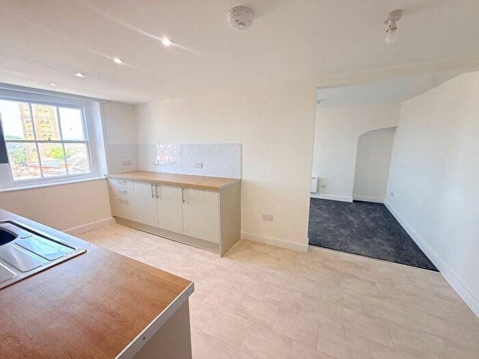 1 Bedroom Flat To Rent In Cheapside, Taunton, TA1