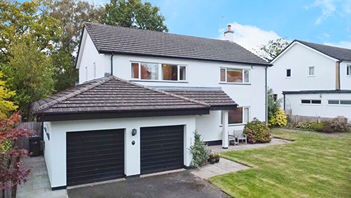 4 Bedroom Detached House For Sale In Oakwood Drive, Prestbury, Macclesfield, Cheshire, SK10