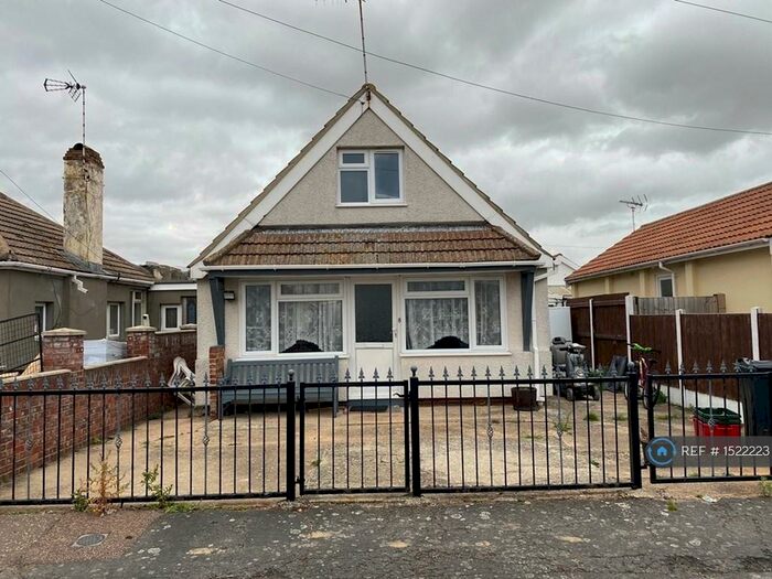 4 Bedroom Detached House To Rent In Flowers Way, Jaywick, Clacton-On-Sea, CO15