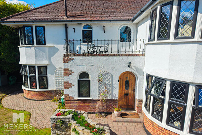 3 Bedroom Detached House For Sale In Glenroyd Gardens, Bournemouth, BH6