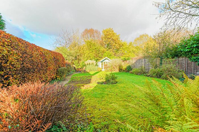 4 Bedroom Detached House For Sale In Needlers End Lane, Balsall Common, CV7