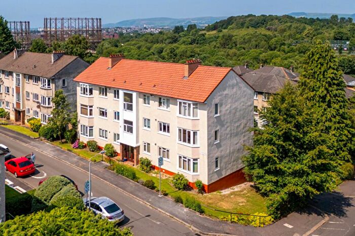 2 Bedroom Apartment For Sale In Weymouth Drive, Kelvindale, Glasgow, G12