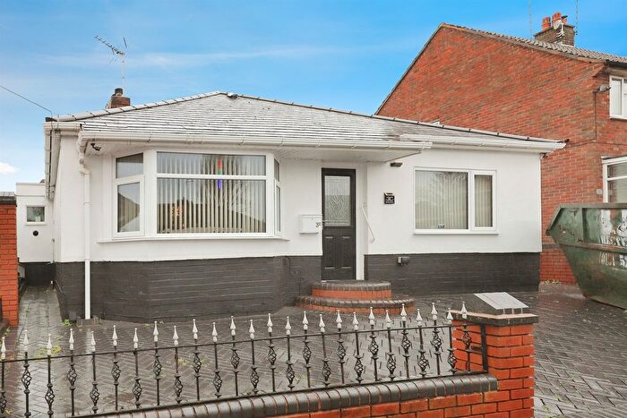 3 Bedroom Detached Bungalow For Sale In Rounds Road, Bilston, WV14