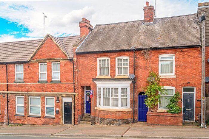 2 Bedroom Terraced House For Sale In Meadow Road, Kettering, NN16