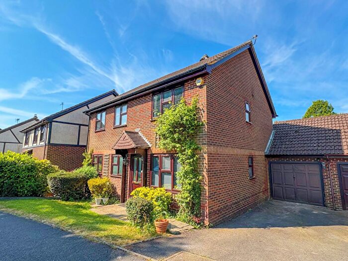 4 Bedroom Detached House To Rent In The Farthings, Crowborough, TN6