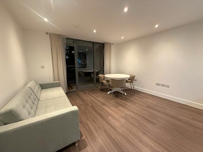 1 Bedroom Flat For Sale In Arlington Avenue, London, N1