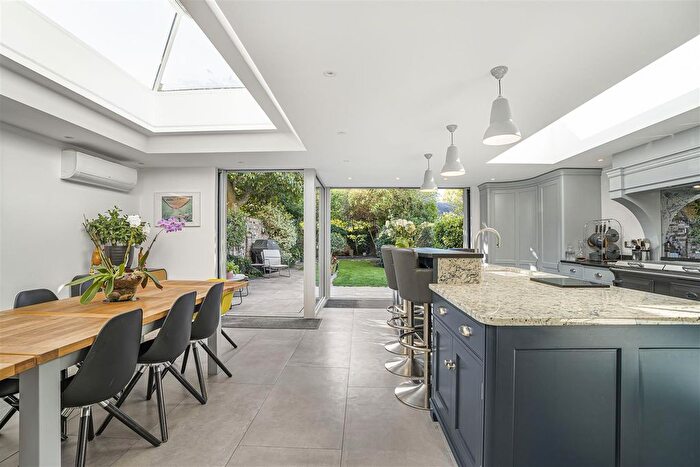 4 Bedroom Town House For Sale In North Road, Hertford, SG14