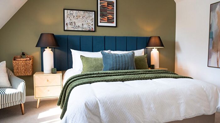 4 Bedroom Semi-Detached House For Sale In Meadow Lane, Shirebrook, NG20