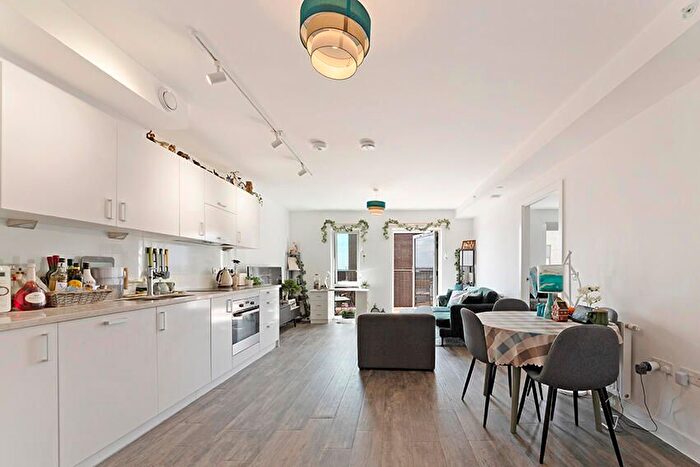 1 Bedroom Flat To Rent In Adlay Apartments, Millet Place, London, E16