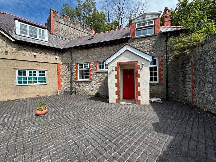 3 Bedroom Cottage To Rent In Cartref, Llanfaes, LL58