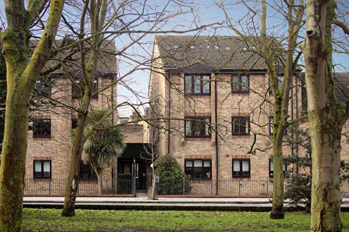 2 Bedroom Apartment For Sale In Dewar Street, Peckham, SE15