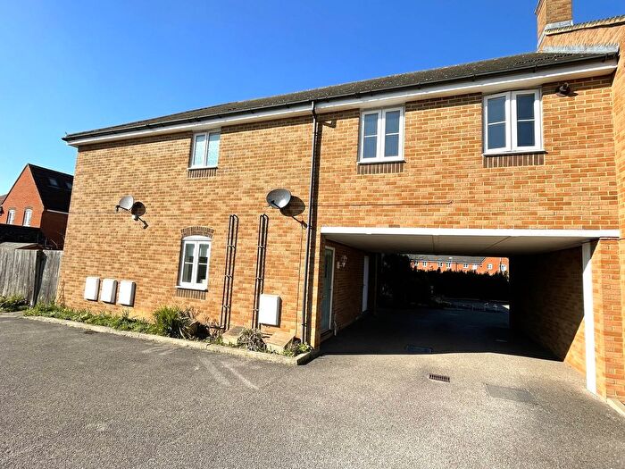1 Bedroom Maisonette For Sale In Lincroft, Cranfield, Bedford, Bedfordshire., MK43