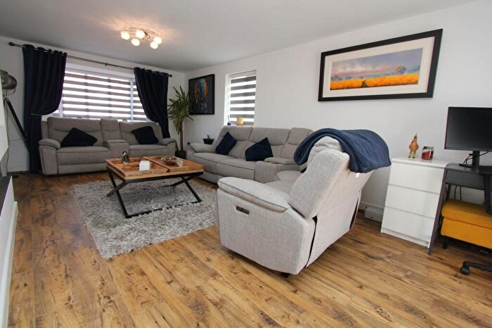 4 Bedroom Detached House For Sale In Greenmeadow Way, Rhoose, CF62