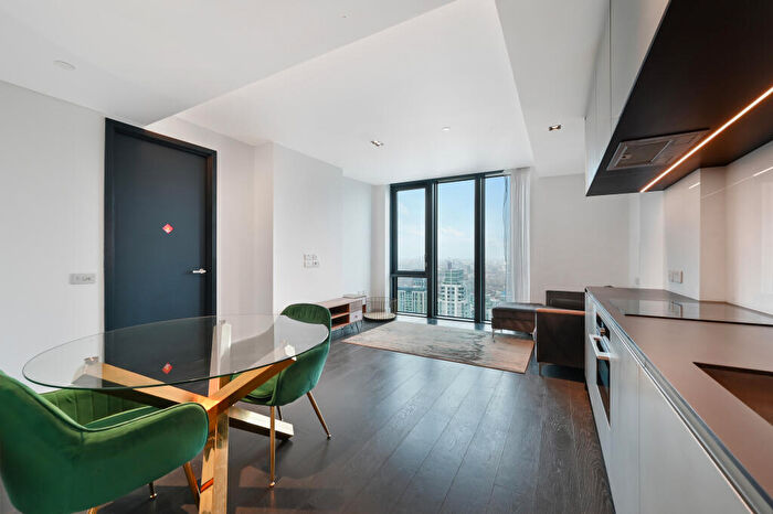 1 Bedroom Flat To Rent In Amory Tower, Marsh Wall, London, E14