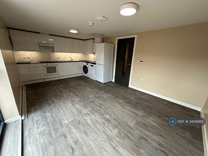 2 Bedroom Flat To Rent In Hepburn Court B, Bristol, BS1