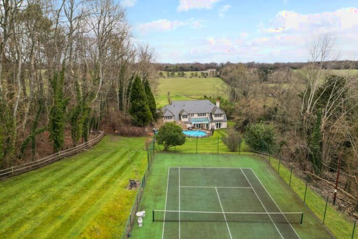 6 Bedroom Detached House To Rent In Summerdown Lane Leatherhead, KT24