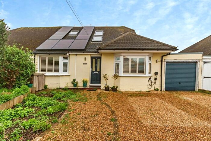 3 Bedroom Bungalow For Sale In Hamilton Road, Lancing, BN15