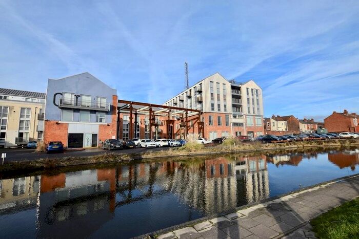 2 Bedroom Flat To Rent In Electric Wharf, Coventry - Two Bedroom Apartment, Gated Development, CV1