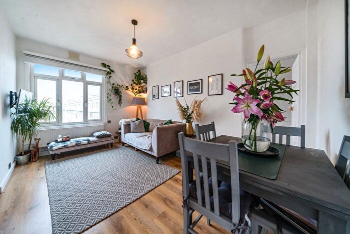 1 Bedroom Flat For Sale In Brixton Hill Court, London, SW2