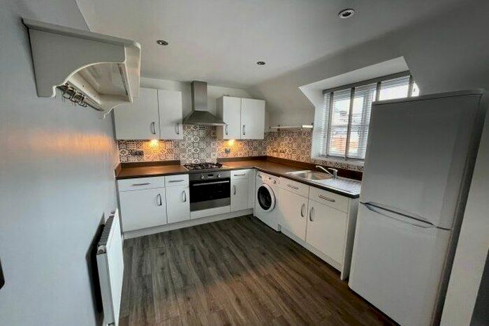 2 Bedroom Flat To Rent In Escelie Way, Birmingham, B29