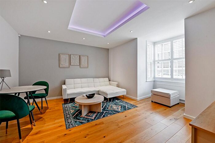 2 Bedroom Apartment To Rent In Sheet Street, Windsor, Berkshire, SL4