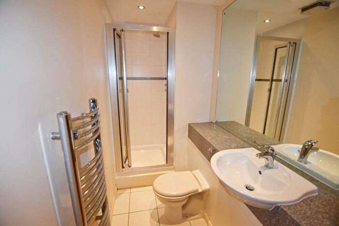 2 Bedroom Apartment To Rent In One Fletcher Gate, Adams Walk, Nottingham, Nottinghamshire, NG1